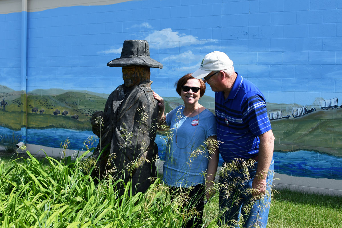 062 Marie and Carl Brown found Private Shannon in Niobrara.JPG